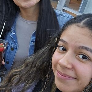 Meet your Posher, Olivia